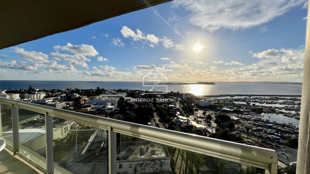 Apartamento ID.418 - Apartamento venta 3 dormitorios 3 baños Punta del Este