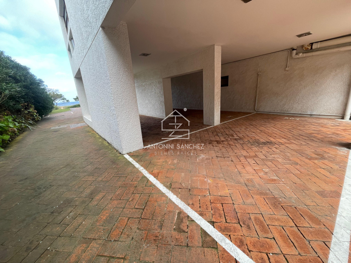 Apartamento ID.2286 - Venta de Apartamento en Mansa-Punta Del Este