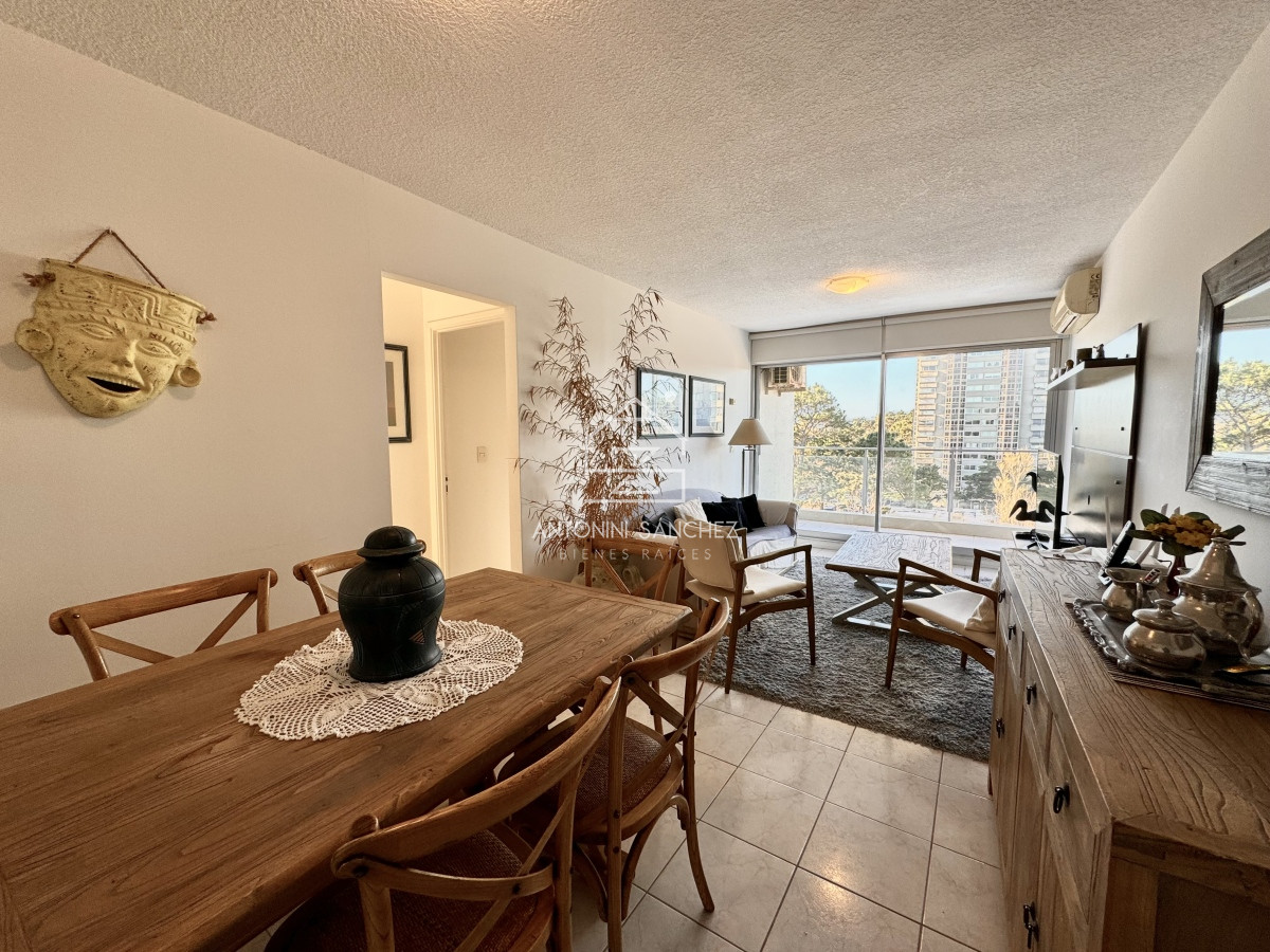 Apartamento ID.1082 - Venta apartamento 2 dormitorios 2 baños Punta del Este