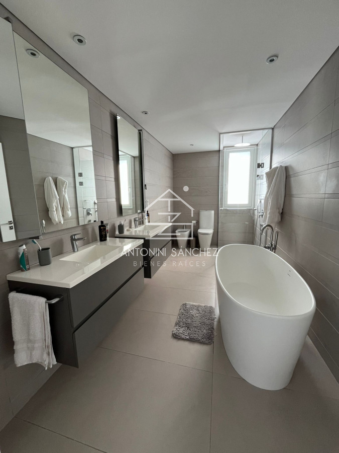 Apartamento ID.2398 - VENTA APARTAMENTO 4 SUITES LE PARC 3 PLAYA BRAVA PUNTA DEL ESTE 