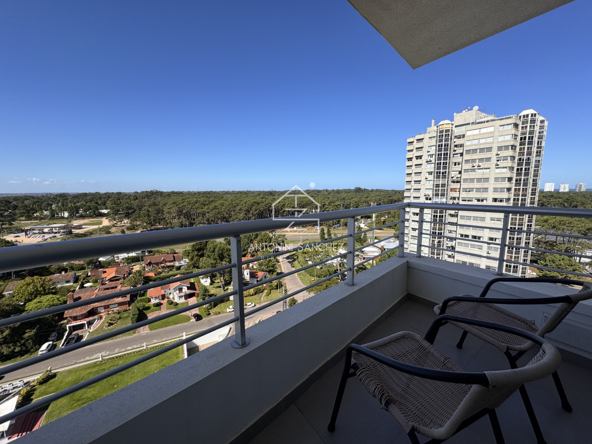 Apartamento ID.1865 - Venta apartamento 2 dormitorios 2 baños Punta del Este
