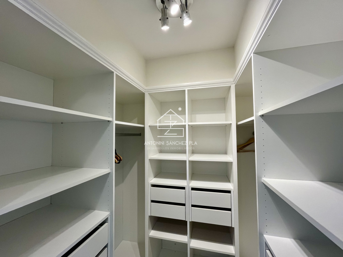 Apartamento ID.3511 - Venta Apartamento 3 Dormitorios Punta del Este