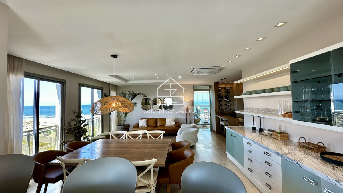 Apartamento ID.3965 - Venta Penthouse 5 dormitorios Punta del Este Brava