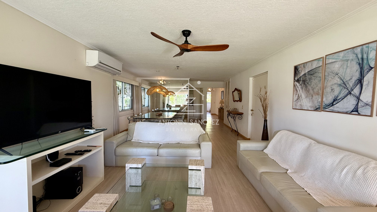 Apartamento ID.2918 - Venta Apartamento 3 Dormitorios Mansa Punta del Este