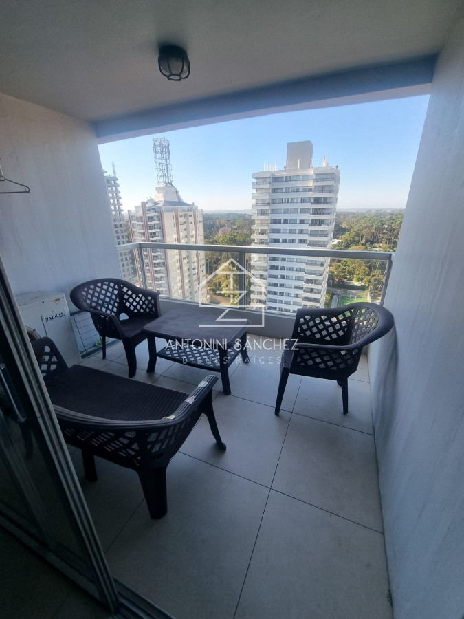 Apartamento ID.2125 - Venta Apartamento 3 dormitorios Punta del este Roosevelt