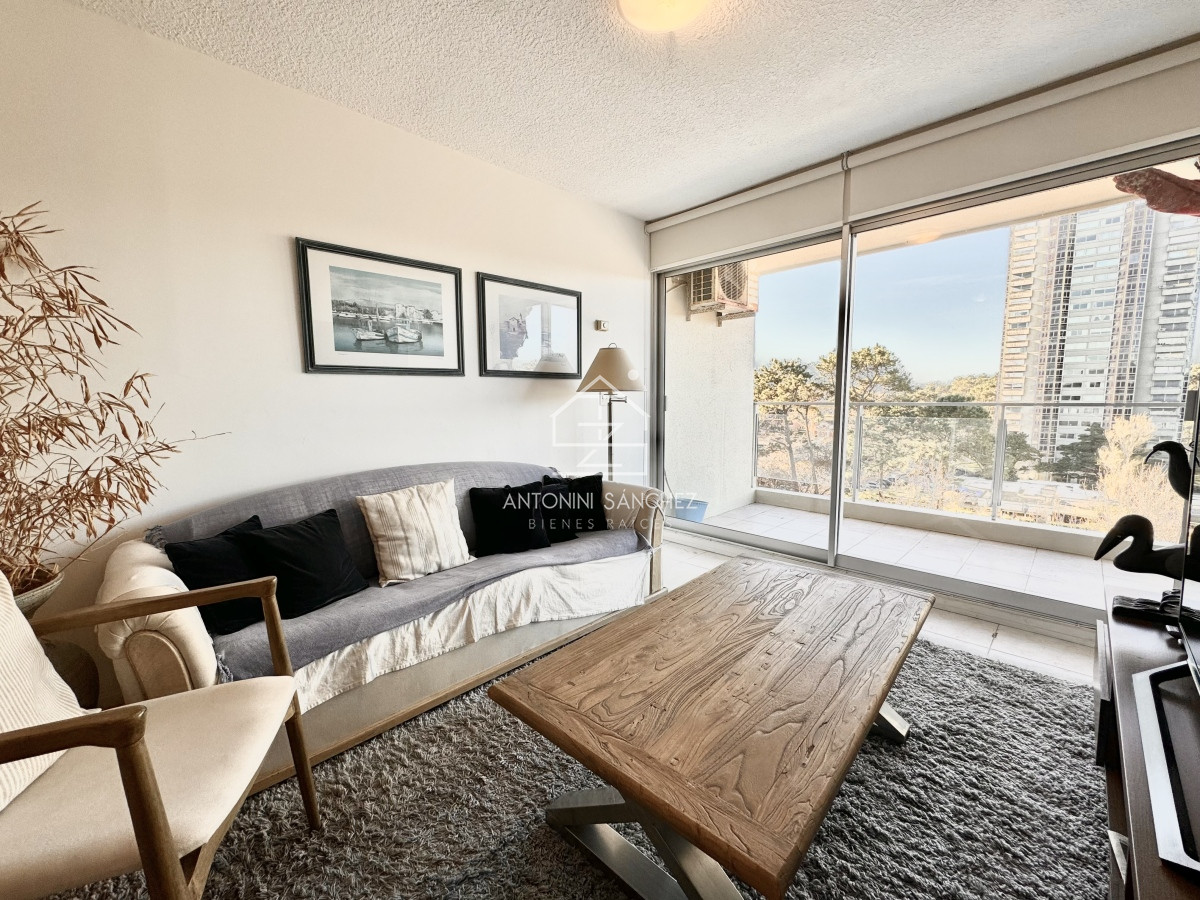 Apartamento ID.1082 - Venta apartamento 2 dormitorios 2 baños Punta del Este