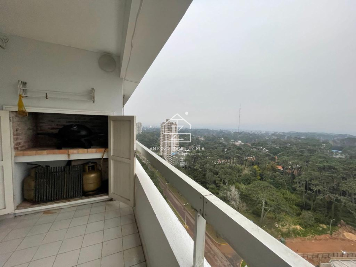 Apartamento ID.3520 - APTO PISO ALTO SOBRE ROOSEVELT 