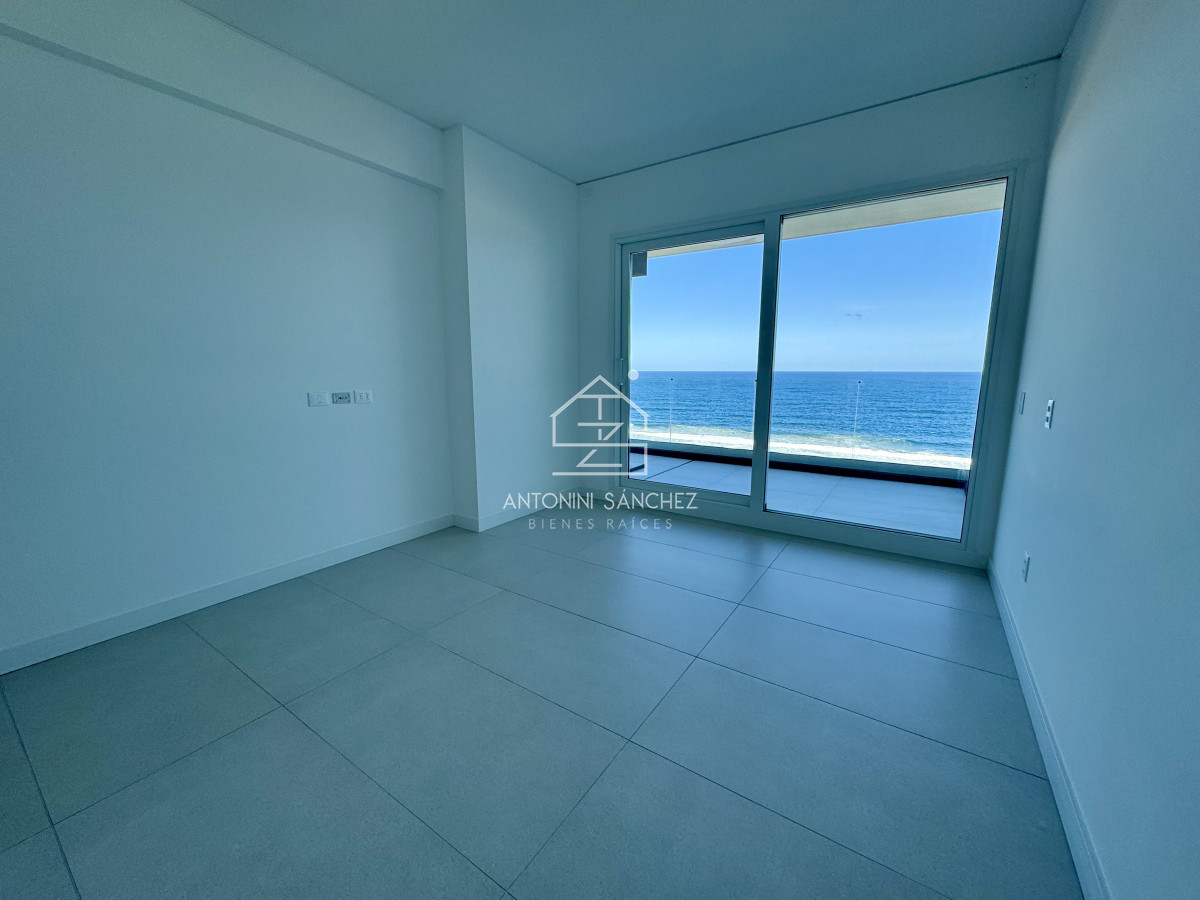 Apartamento ID.1918 - Venta apartamento 3 dormitorios Brava