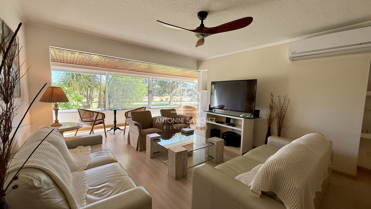 Apartamento ID.2918 - Venta Apartamento 3 Dormitorios Mansa Punta del Este