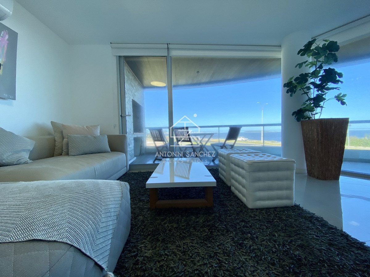 Apartamento ID.478 - Apartamento venta 3 dormitorios mas dependencia 