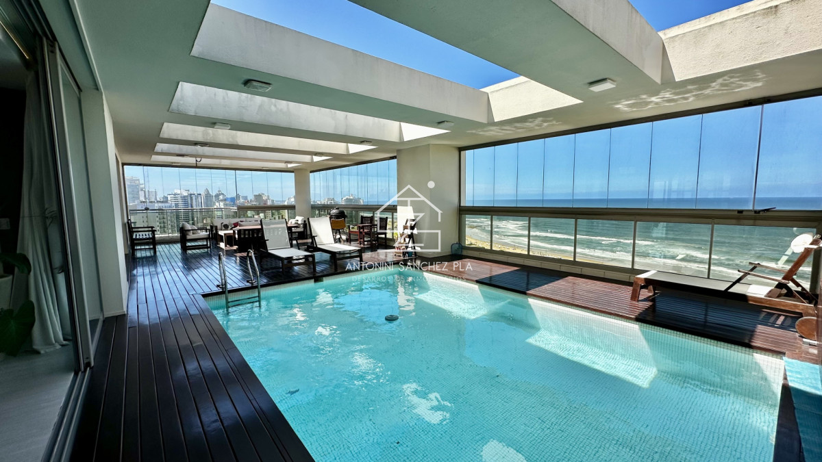 Apartamento ID.3965 - Venta Penthouse 5 dormitorios Punta del Este Brava