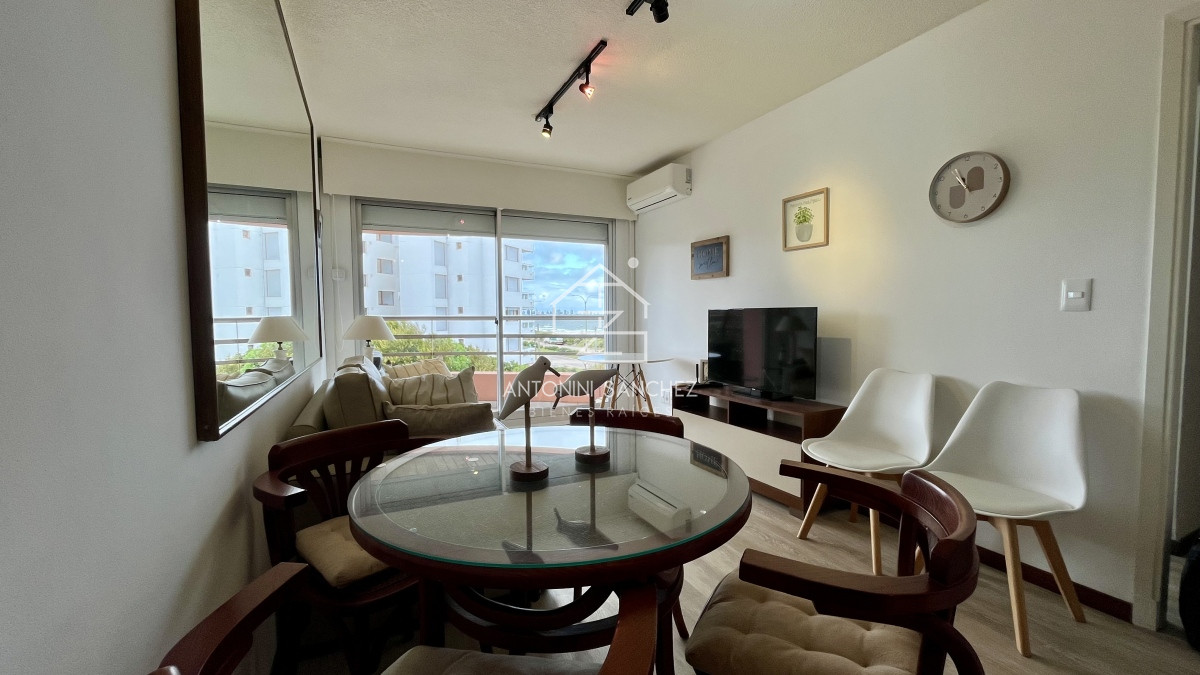 Apartamento ID.1121 - Venta Apartamento Mansa 1 Dormitorio Punta del Este
