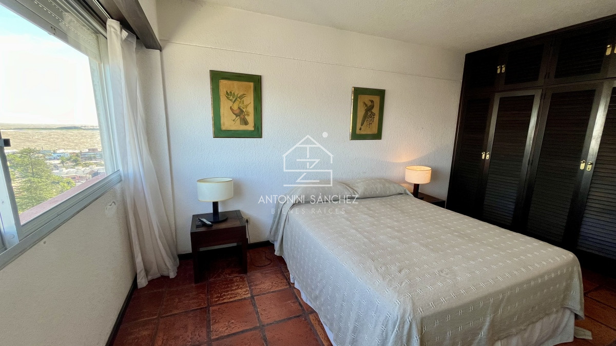 Apartamento ID.456 - Apartamento 2 dormitorios Punta del Este vista a la Brava