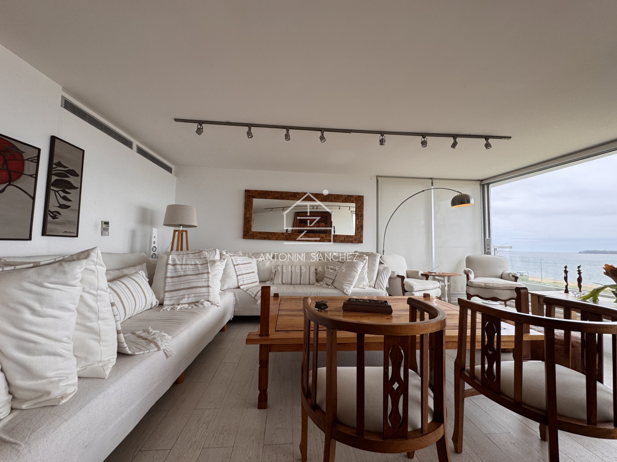 Apartamento ID.1577 - Venta apartamento 3 suites Punta del Este