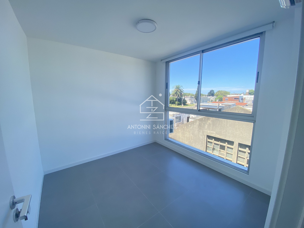 Apartamento ID.1887 - En venta apartamento en Maldonado, muy buena Renta.