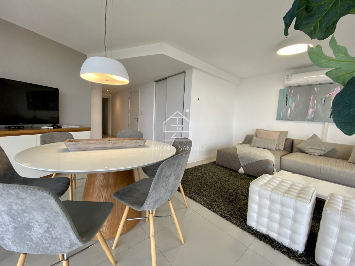 Apartamento ID.478 - Apartamento venta 3 dormitorios mas dependencia 