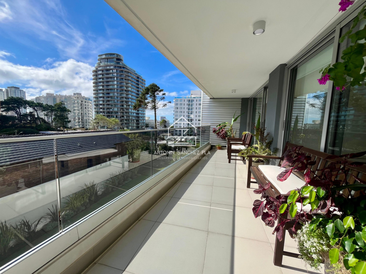 Apartamento ID.4231 - VENTA APARTAMENTO 3 DORMITORIOS PUNTA DEL ESTE