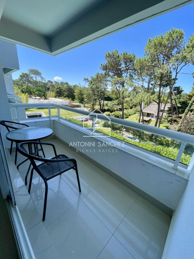 Apartamento ID.1598 - Alquiler anual apartamento 2 dormitorios Punta del Este