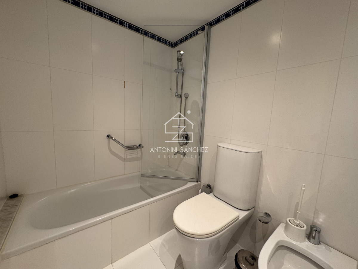 Apartamento ID.1749 - Venta Apartamento 2 dormitorios y servicio Le Parc Punta Del Este