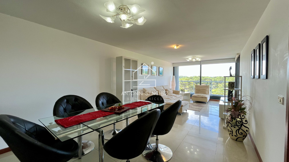 Apartamento ID.1917 - Venta Apartamento 3 Dormitorios Punta del Este Av Roosevelt