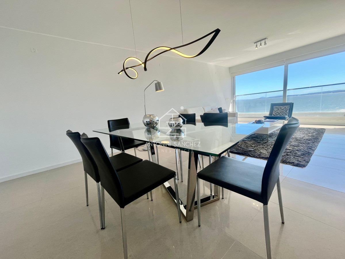 Apartamento ID.2825 - VENTA APARTAMENTO 3 DORMITORIO PUNTA DEL ESTE