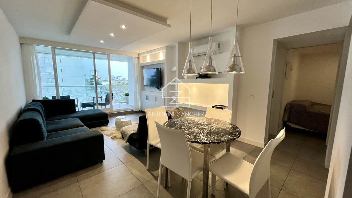 Apartamento ID.387 - Apartamento venta 1 dormitorio y medio Punta del Este