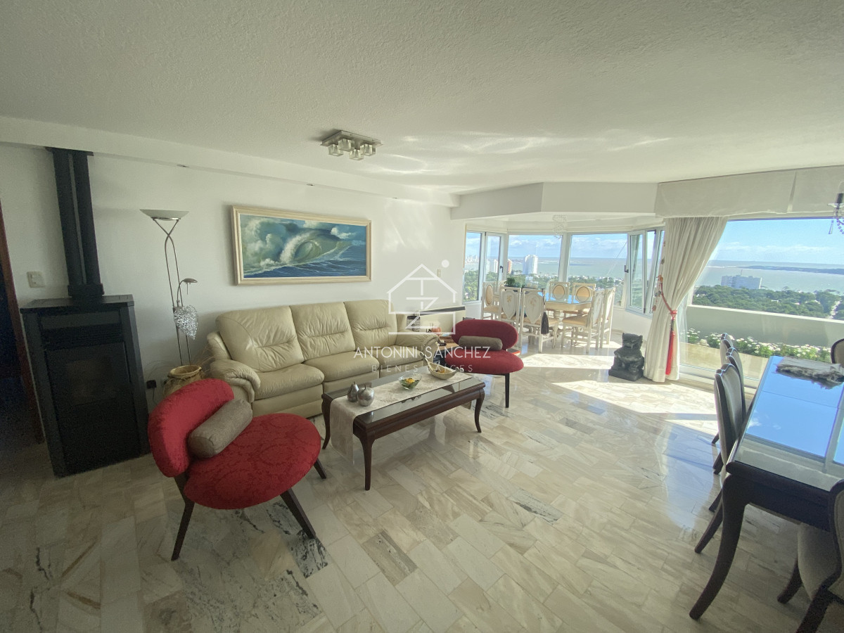 Apartamento ID.1547 - En venta, espectacular Pent-house, Punta del este
