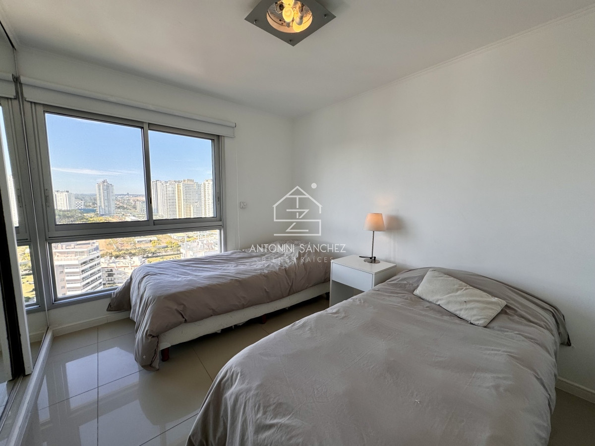 Apartamento ID.1089 - Venta Apartamento 3 dormitorios 4 baños Punta del Este