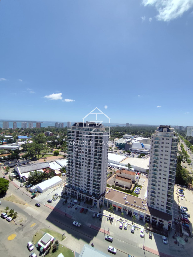 Apartamento ID.1166 - Venta apartamento 3 dormitorios Punta del Este