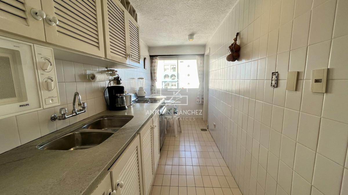 Apartamento ID.456 - Apartamento 2 dormitorios Punta del Este vista a la Brava