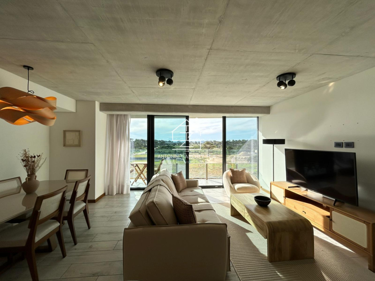 Apartamento ID.4371 - Venta apartamento un dormitorio Punta del Este playa Brava edificio Surfside