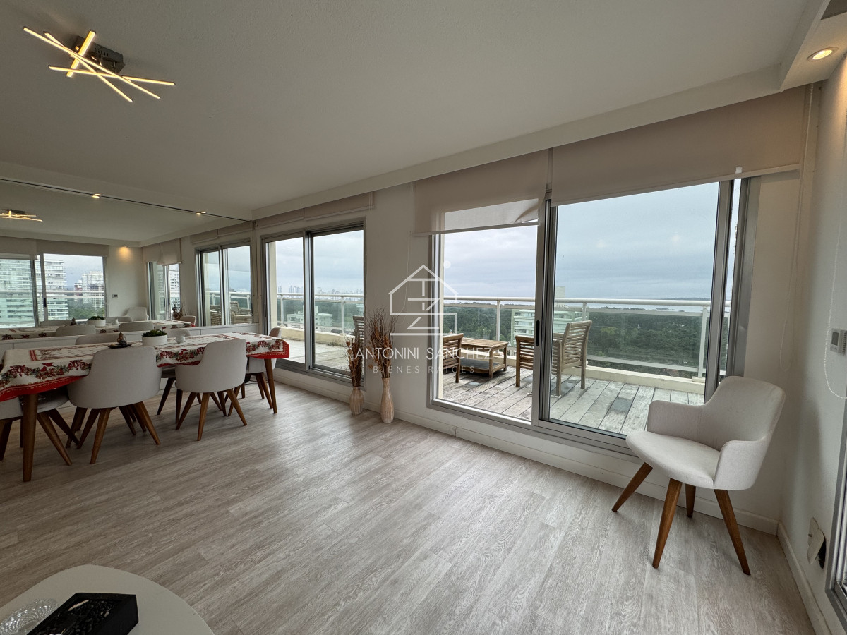 Apartamento ID.1211 - Venta apartamento 3 dormitorios Punta del Este