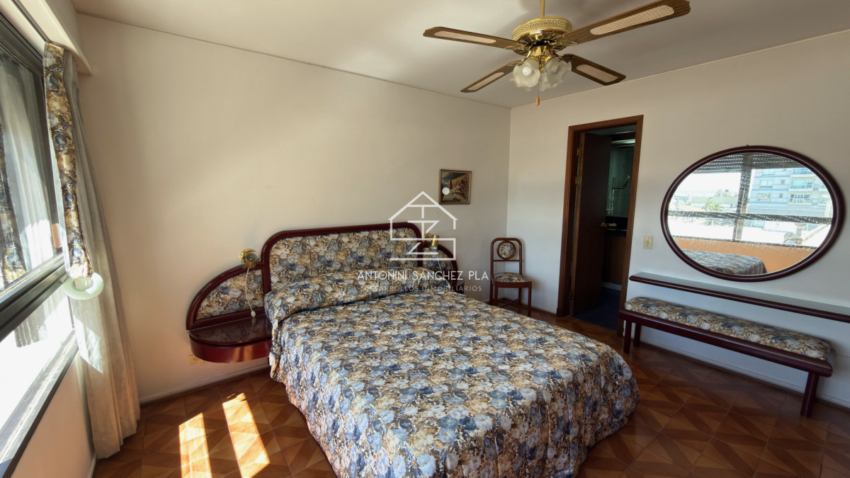 Apartamento ID.3199 - Venta Apartamento 2 Dormitorios y Dependencia Península Punta del Este