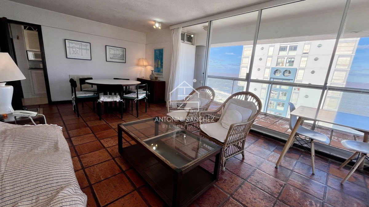 Apartamento ID.456 - Apartamento 2 dormitorios Punta del Este vista a la Brava