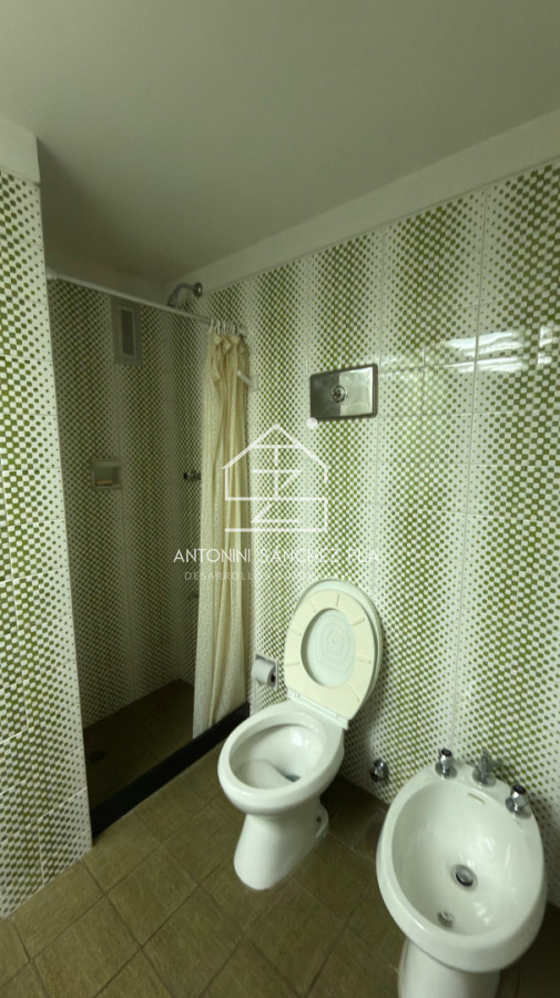 Apartamento ID.3199 - Venta Apartamento 2 Dormitorios y Dependencia Península Punta del Este