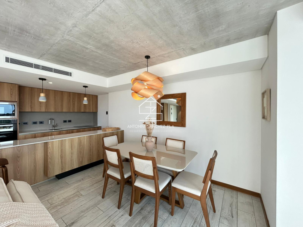 Apartamento ID.4371 - Venta apartamento un dormitorio Punta del Este playa Brava edificio Surfside