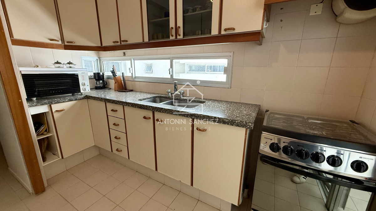 Apartamento ID.3003 - Venta Apartamento 2 Dormitorios Punta del Este