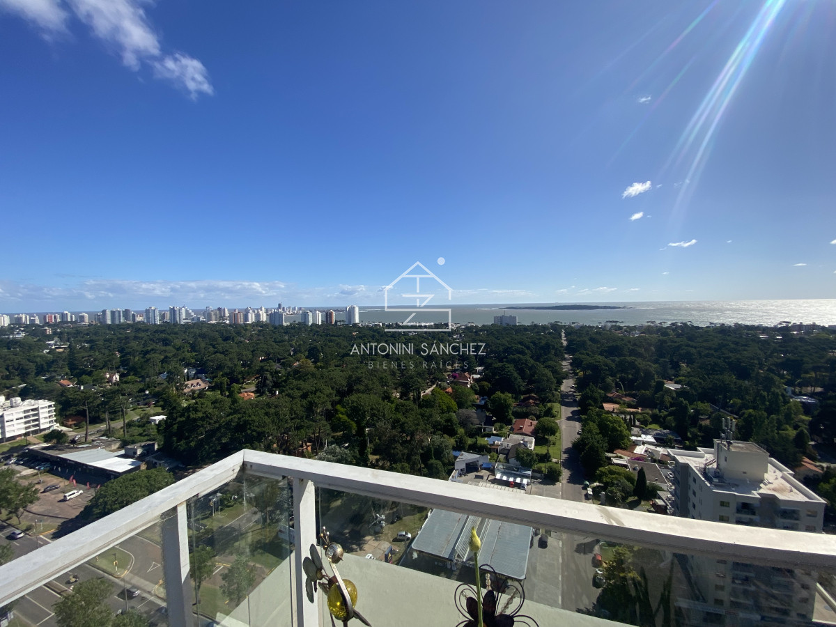 Apartamento ID.1547 - En venta, espectacular Pent-house, Punta del este