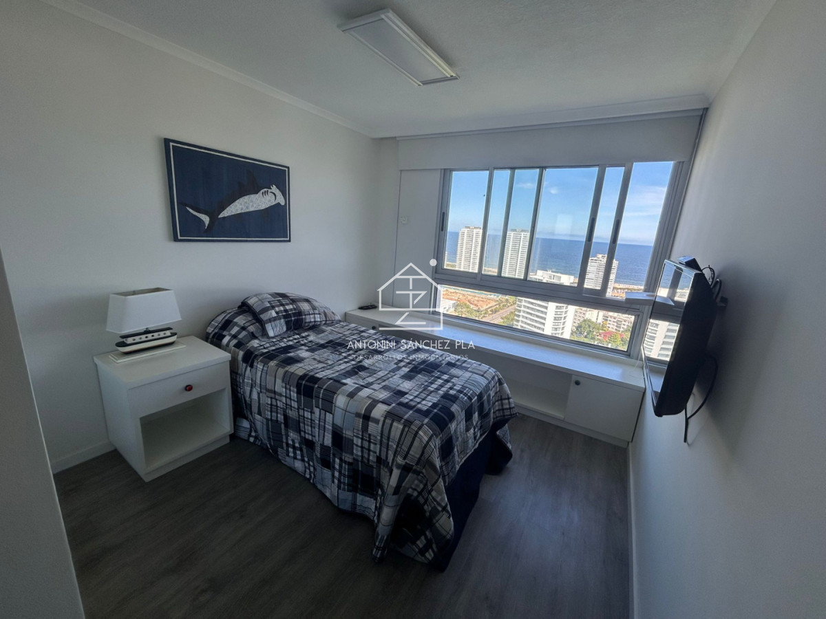 Apartamento ID.3865 - HERMOSO PENTHOUSE EN VENTA OCEAN DRIVE