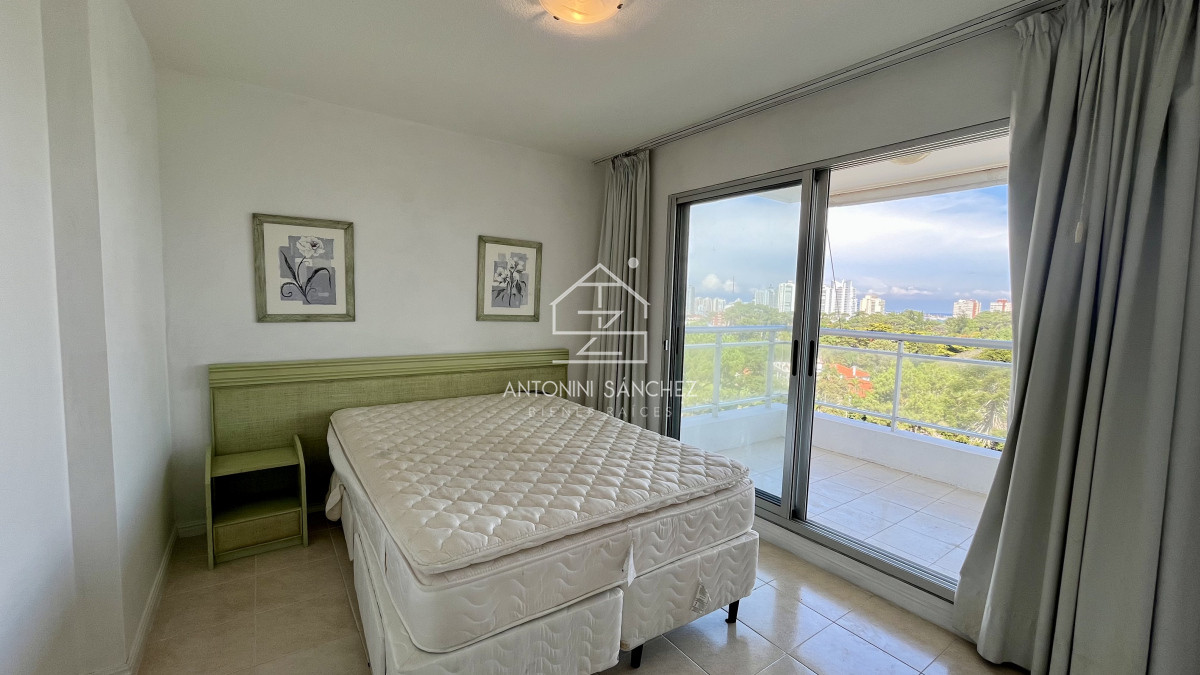 Apartamento ID.1999 - Venta Apartamento 3 Dormitorios Punta del Este 