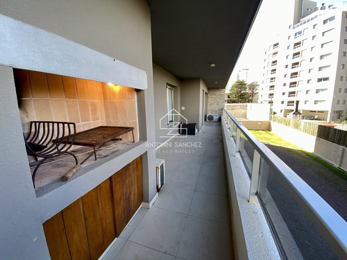 Apartamento ID.408 - Venta apartamento 3 dormitorios Punta del Este