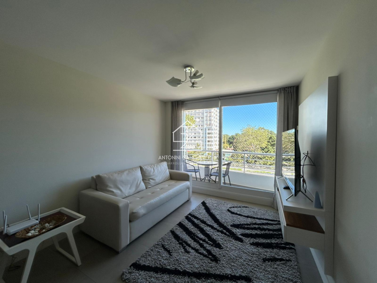Apartamento ID.4370 - Alquiler apartamento dos dormitorios Punta del Este Roosevelt edificio Greenlife