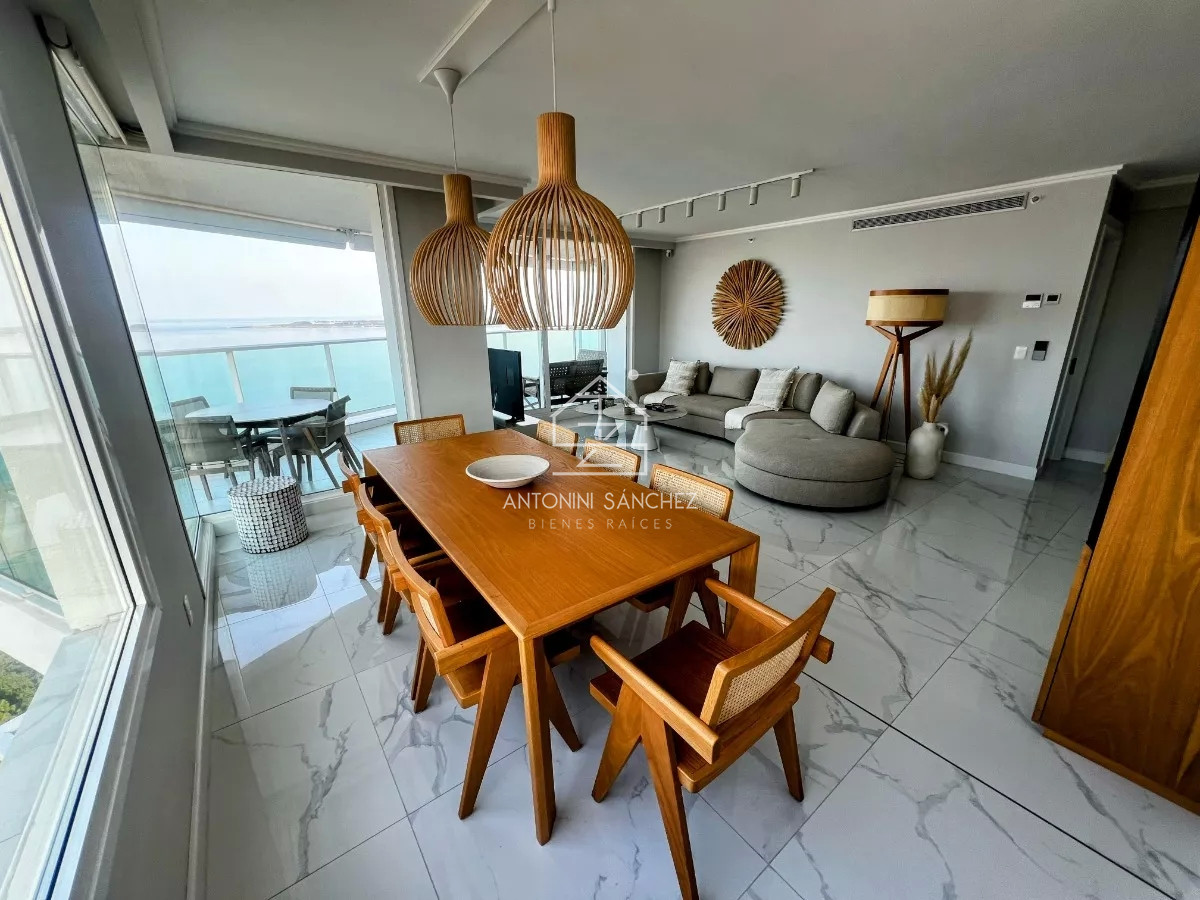 Apartamento ID.645 - Venta Apartamento 4 dormitorios mansa