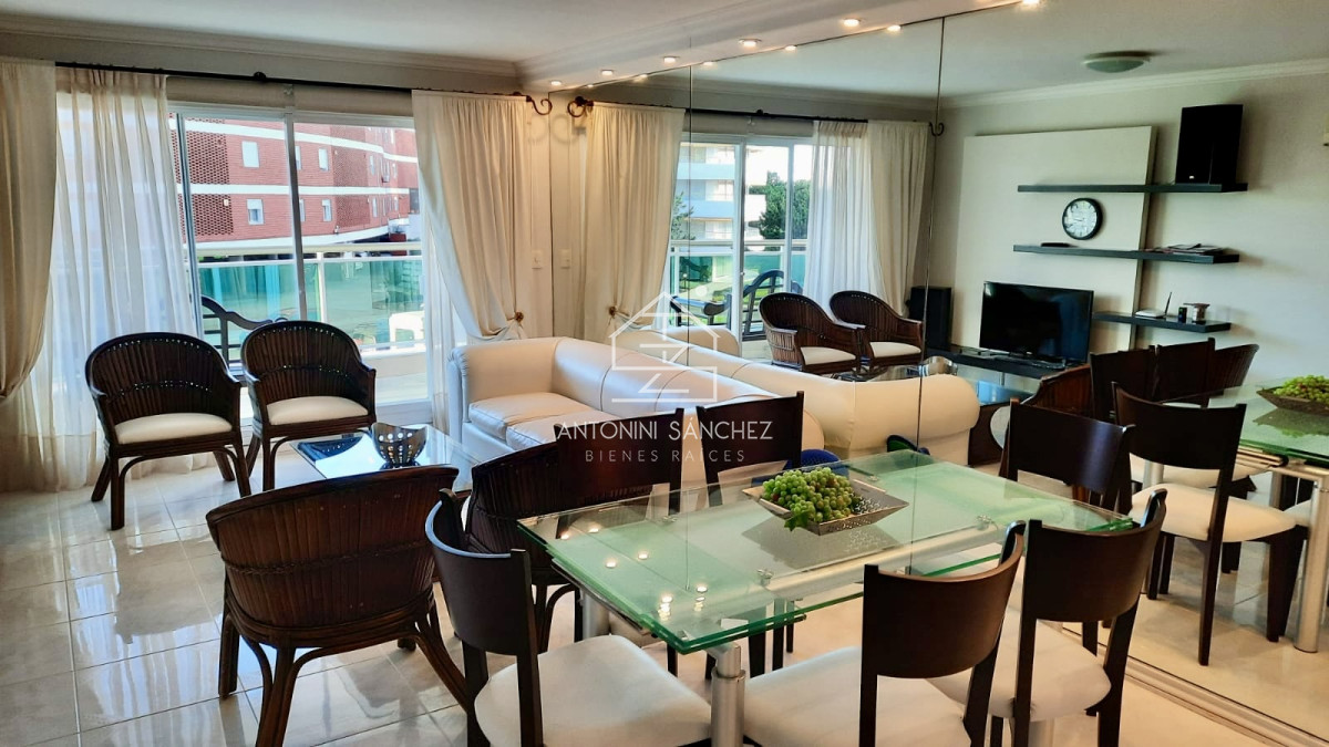 Apartamento ID.747 - VENTA APARTAMENTO 3 DORMITORIOS PUNTA DEL ESTE