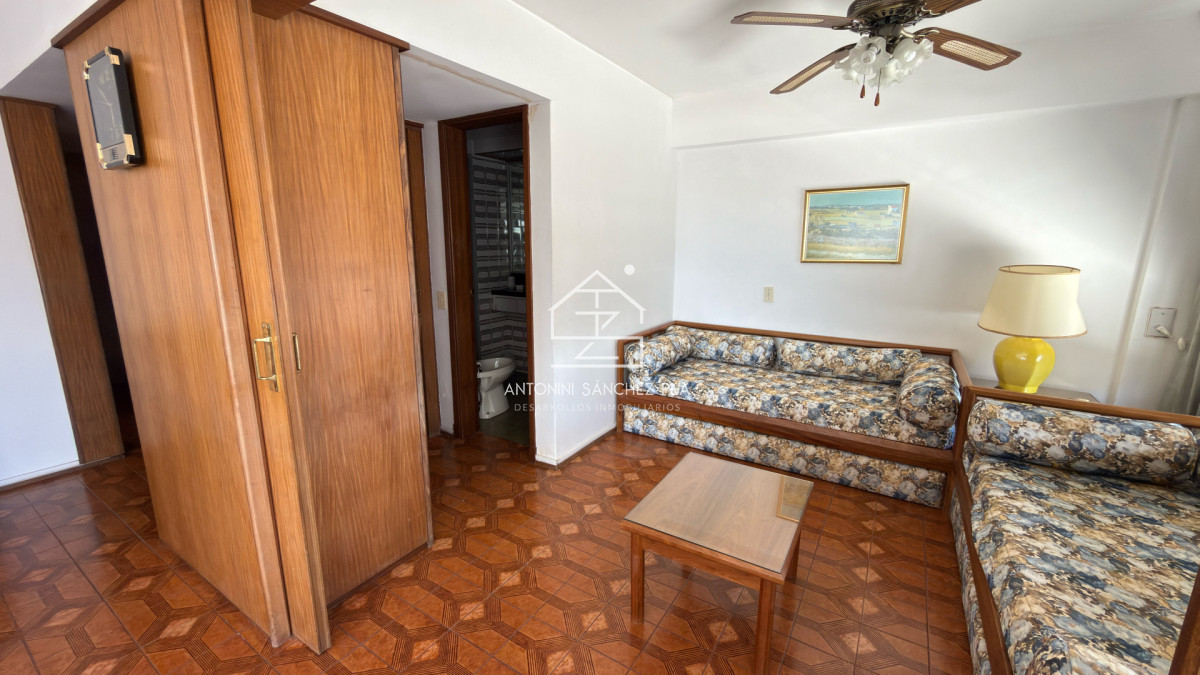 Apartamento ID.3199 - Venta Apartamento 2 Dormitorios y Dependencia Península Punta del Este