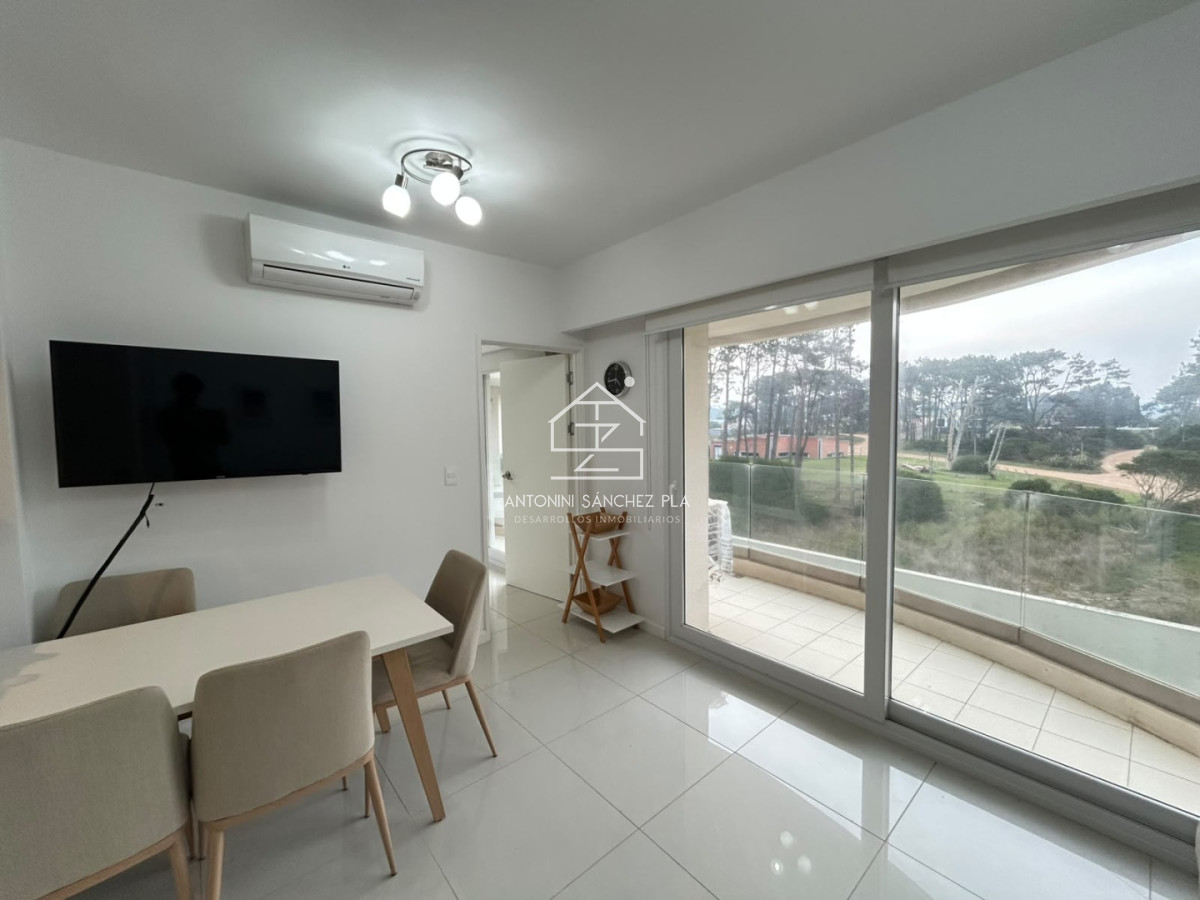Apartamento ID.4538 - Venta apartamento un dormitorio Punta del este Playa Mansa Primera linea