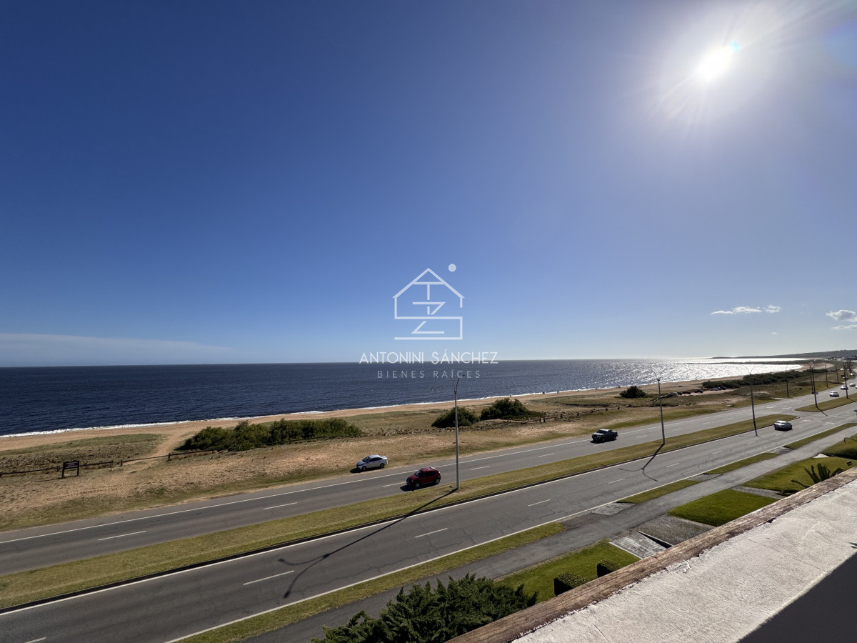 Apartamento ID.1344 - Venta apartamento 2 dormitorios 2 baños primera linea