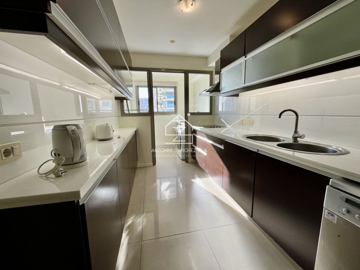 Apartamento ID.3511 - Venta Apartamento 3 Dormitorios Punta del Este