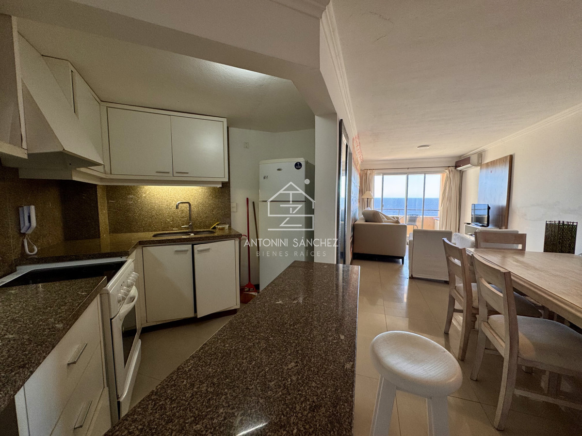 Apartamento ID.1344 - Venta apartamento 2 dormitorios 2 baños primera linea