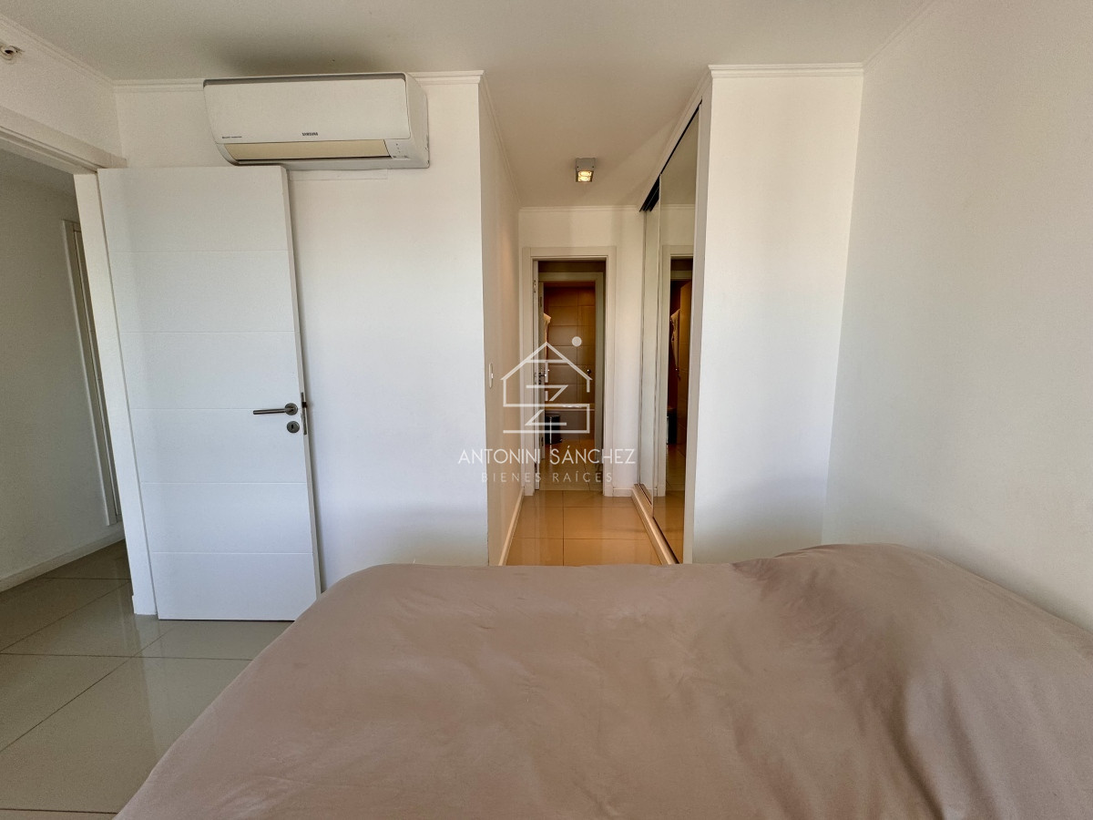 Apartamento ID.1089 - Venta Apartamento 3 dormitorios 4 baños Punta del Este